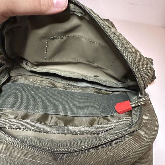 Fieldline Pro Series Tactical Sling Backpack Khaki Hiking Camping Military - Picture 4 of 6